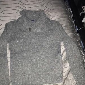 Grey sweater
